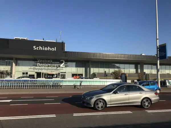 Taxi van Kaatsheuvel naar Schiphol – luchthavenvervoer